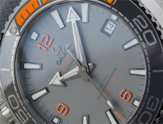 划痕困扰？欧米茄手表表盘焕新秘诀揭晓！